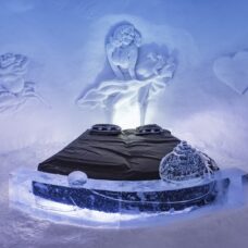Overnight - Snowhotel Kirkenes 365