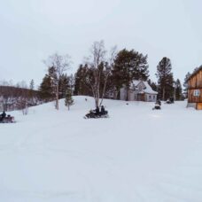 Snowmobile Pasvik Expedition