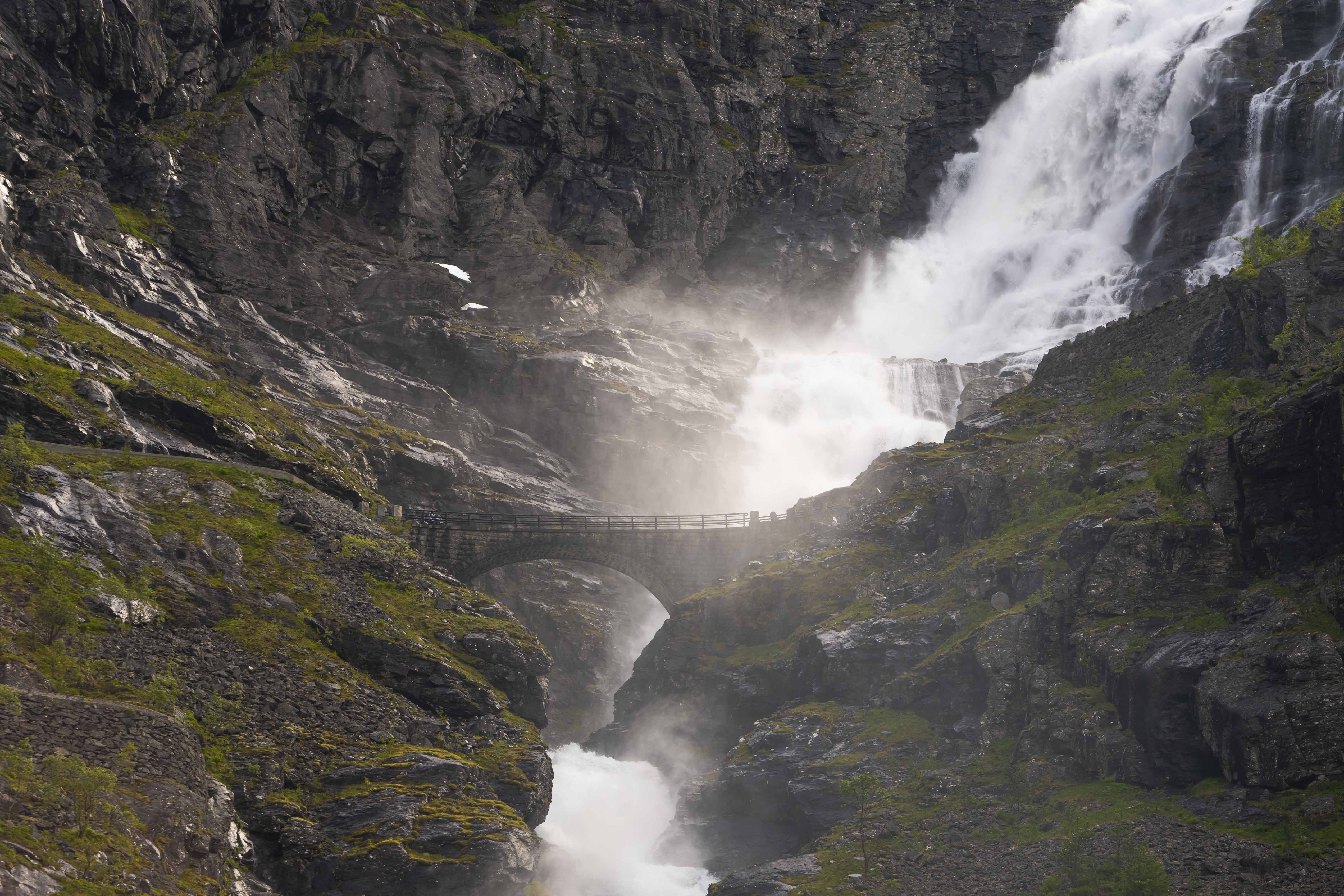 trollstigen bus tour