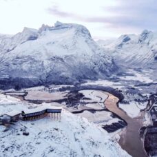 Experience Trollywood: Location Spotting by Minibus